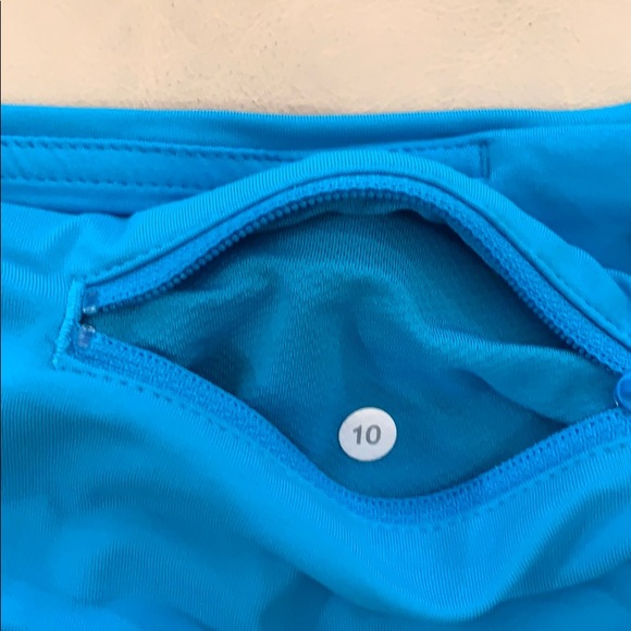 Lululemon shorts fun  limited edition print - Picture 3 of 3